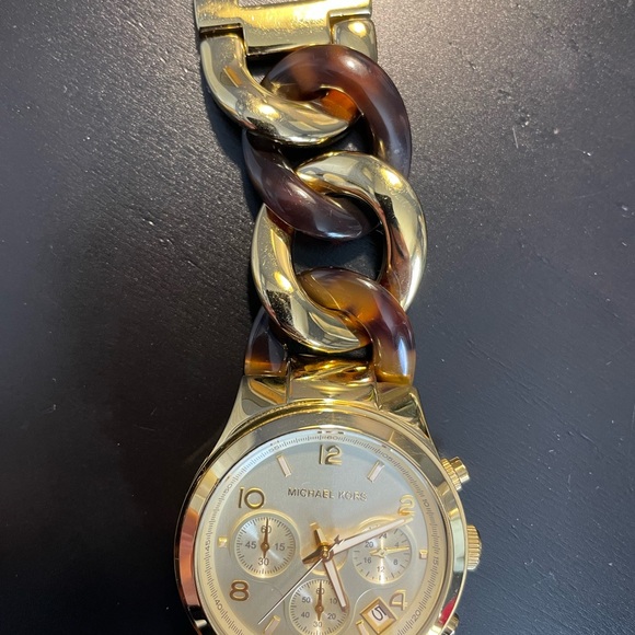 Michael Kors MK-4222 Gold Tone Chain Tortoise Watch - Picture 8 of 8
